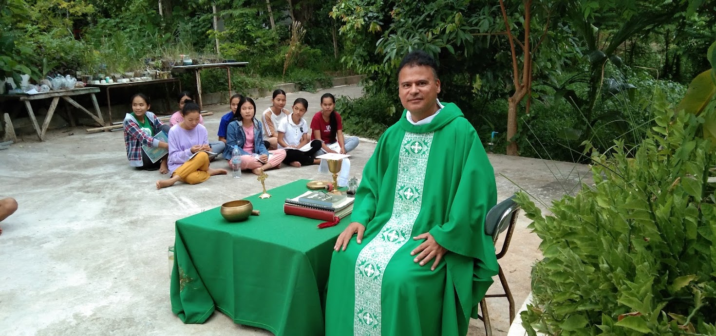 Chasqui de Dios: 20 Years of Salesian and Missionary Priesthood (Fr. Albeiro Rodas)