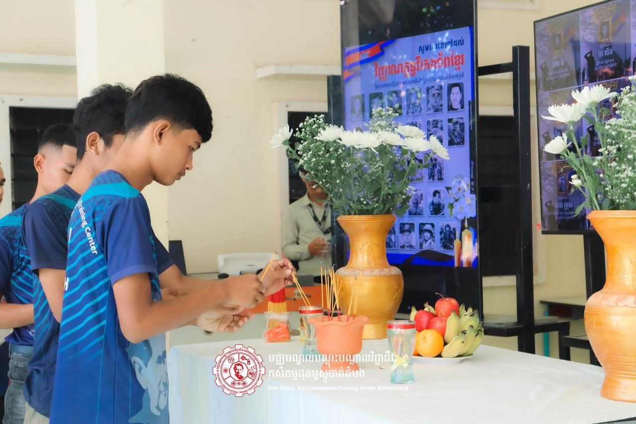Ceremony to Dedicate Merits to the Spirits of Cambodian Youth Who Sacrificed Their Lives in the Defense of the Nation